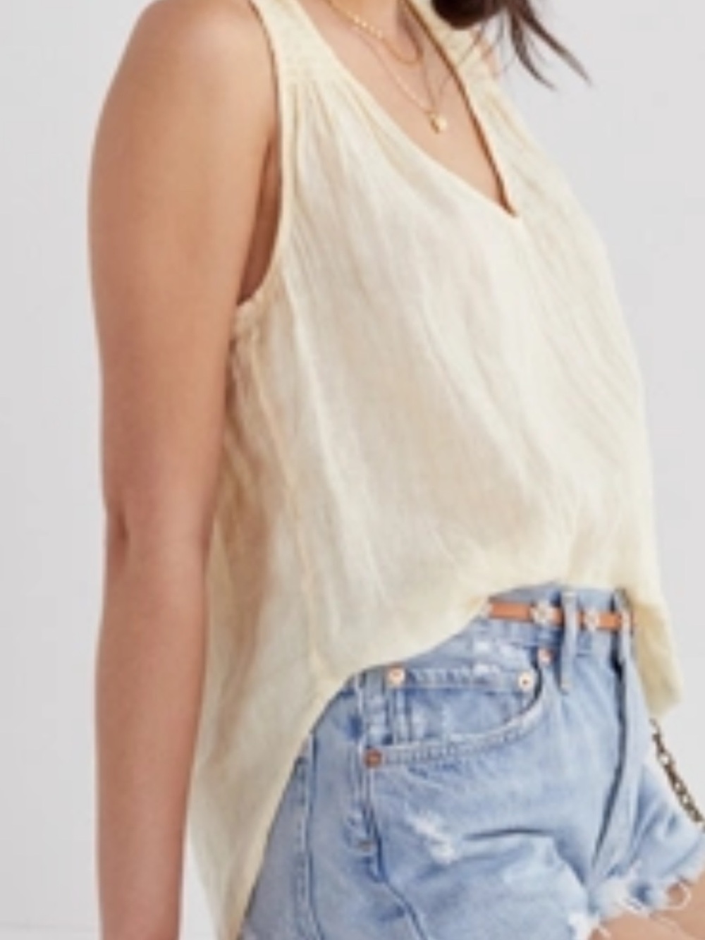 Tahari Linen V-Neck Sleeveless Tank in Cream